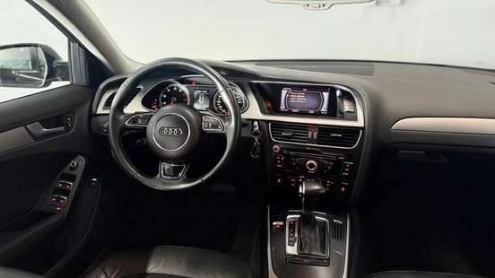 AUDI-A4-2.0 TFSI ATTRACTION 180CV GASOLINA 4P MULTITRONIC AUDI-A4-2012