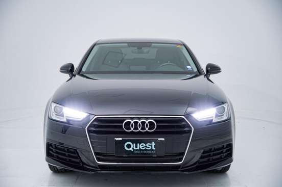 AUDI-A4-2019