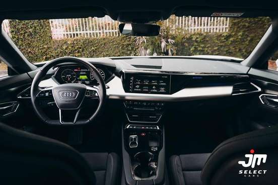 AUDI-E-TRON GT-2023
