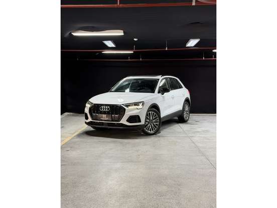 AUDI-Q3-2021