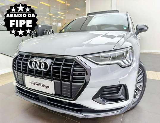 AUDI-Q3-2021
