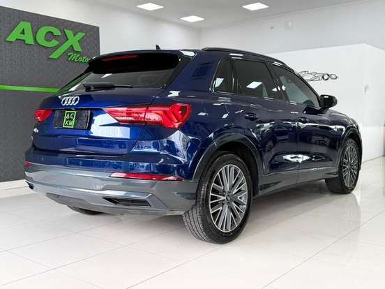 AUDI-Q3-2022
