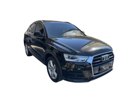 AUDI-Q3-2019