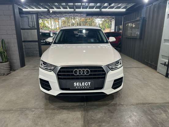 AUDI-Q3-2018