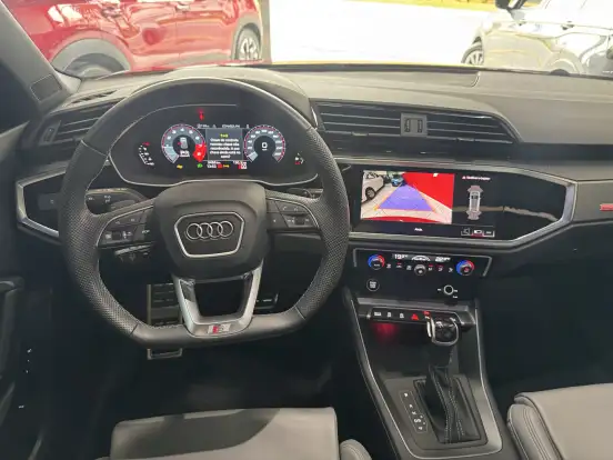 AUDI-Q3-2.0 40 TFSI GASOLINA PERFORMANCE BLACK PLUS QUATTRO TIPTRONIC AUDI-Q3-2024
