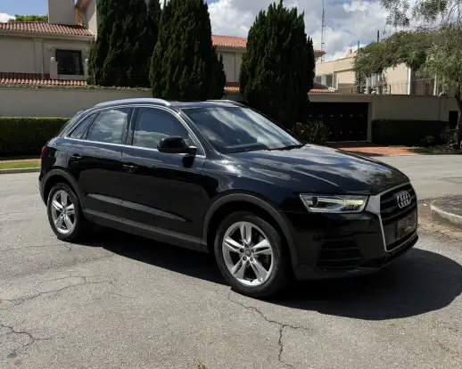 AUDI-Q3-2015