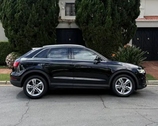 AUDI-Q3-2015