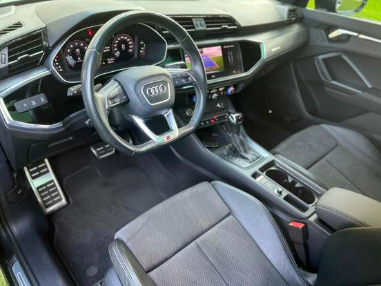 AUDI-Q3-2.0 40 TFSI GASOLINA PERFORMANCE BLACK QUATTRO TIPTRONIC AUDI-Q3-2023
