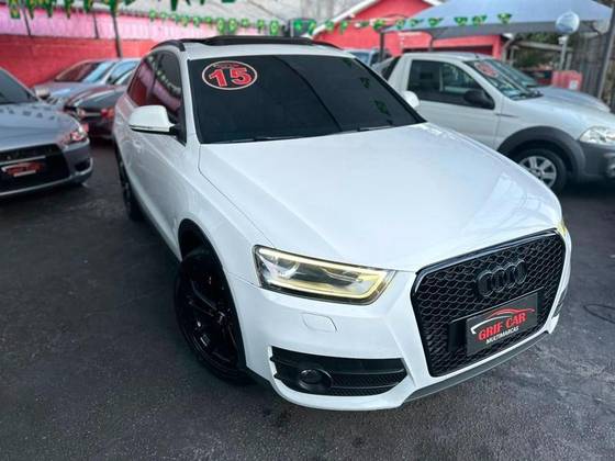 AUDI Q3 2.0 TFSI AMBIENTE QUATTRO 4P GASOLINA S TRONIC