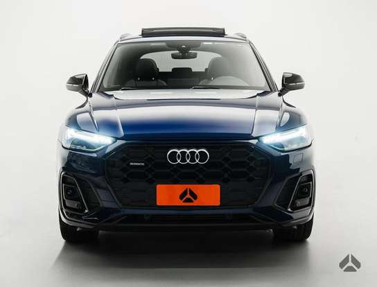 AUDI-Q5-2021