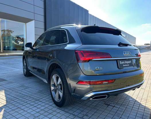 AUDI-Q5-2024