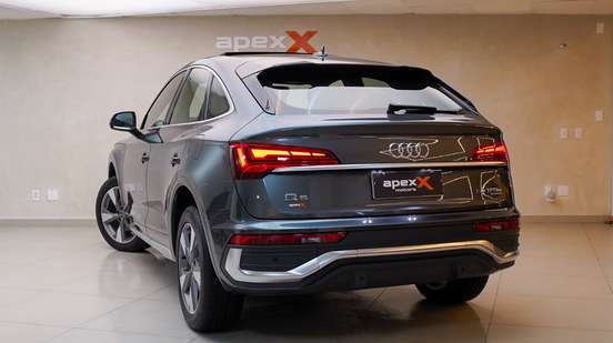 AUDI-Q5-2023