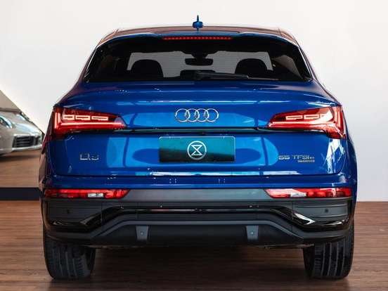 AUDI-Q5-2023