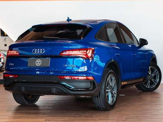 AUDI-Q5-2023