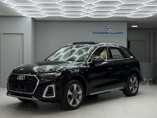 AUDI-Q5-2022