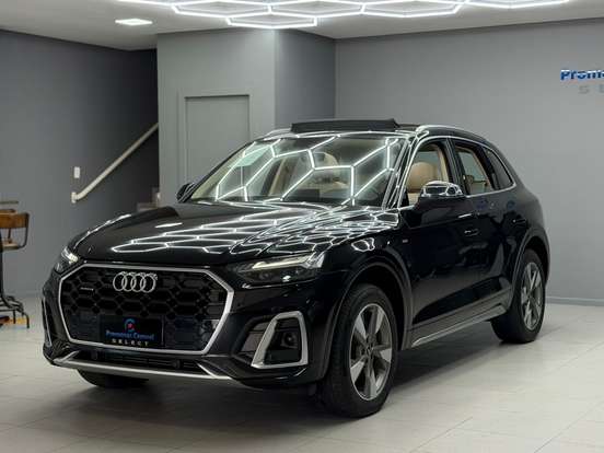 AUDI-Q5-2022