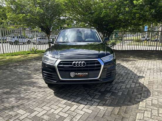 AUDI-Q5-2019