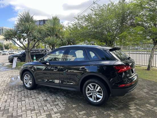 AUDI-Q5-2019