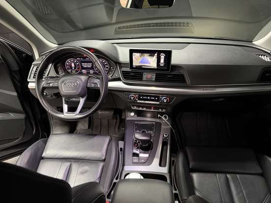 AUDI-Q5-2019