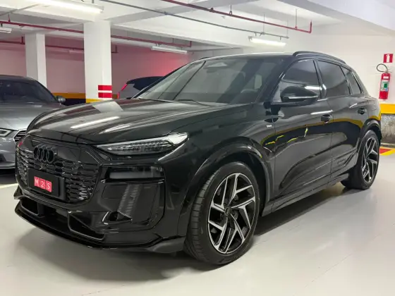 AUDI Q6 E-TRON 100 KW ELÉTRICO PERFORMANCE BLACK QUATTRO