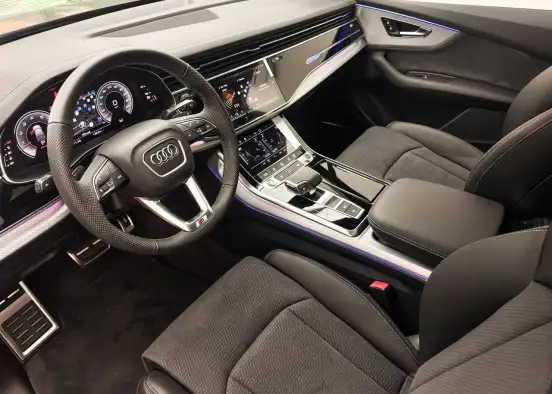 AUDI-Q7-2025
