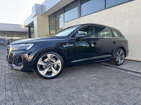 AUDI-Q7-3.0 55 TFSI MHEV S-LINE QUATTRO TIPTRONIC AUDI-Q7-2026