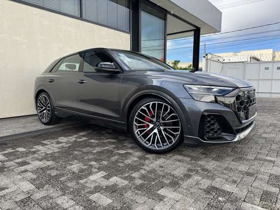 AUDI-Q8-2026