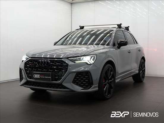 AUDI-RS Q3-2021