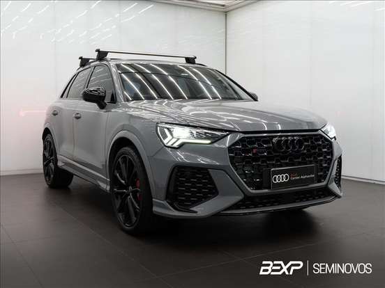 AUDI-RS Q3-2021