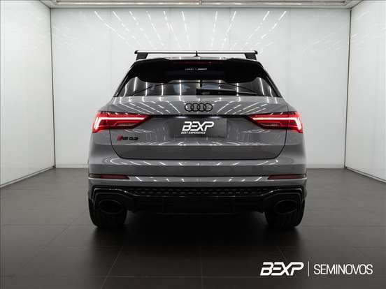 AUDI-RS Q3-2021