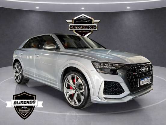 AUDI-RS Q8-2020