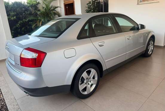 AUDI-A4-2002