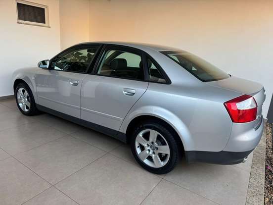 AUDI-A4-2002
