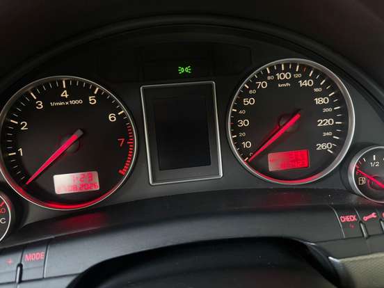 AUDI-A4-1.8 20V TURBO GASOLINA 4P AUTOMÁTICO AUDI-A4-2002
