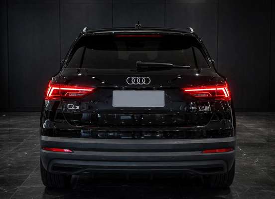 AUDI-Q3-2020