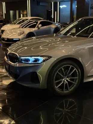 BMW-320i-2024