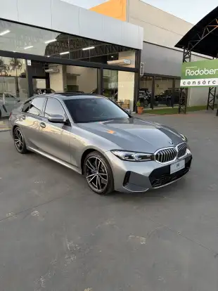 BMW-320i-2023