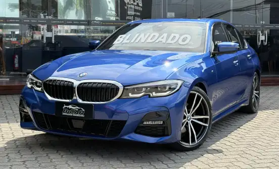 BMW-320i-2022