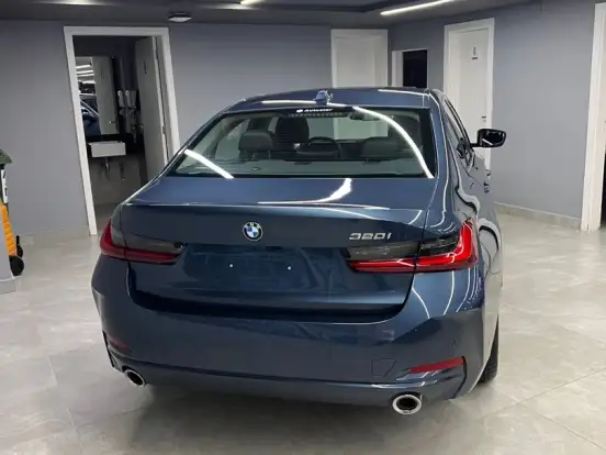 BMW-320i-2.0 16V TURBO FLEX SPORT GP AUTOMÁTICO BMW-320i-2025