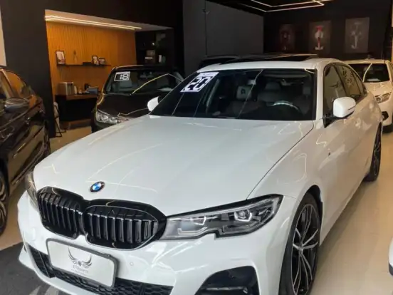 BMW-320i-2.0 16V TURBO GASOLINA M SPORT AUTOMÁTICO BMW-320i-2019
