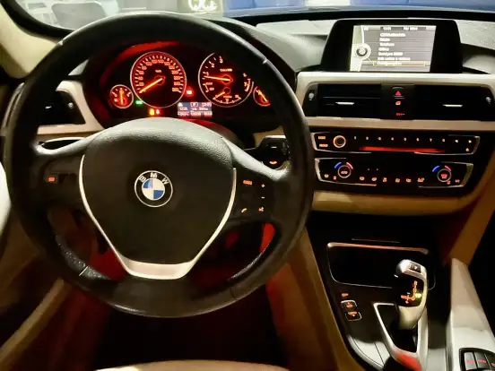 BMW-320i-2.0 GP 16V TURBO ACTIVE FLEX 4P AUTOMÁTICO BMW-320i-2013