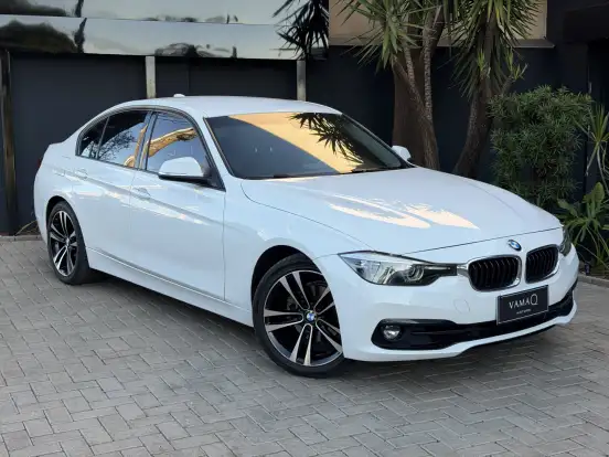 BMW-320i-2018