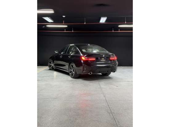 BMW-320i-2.0 16V TURBO FLEX M SPORT AUTOMÁTICO BMW-320i-2022