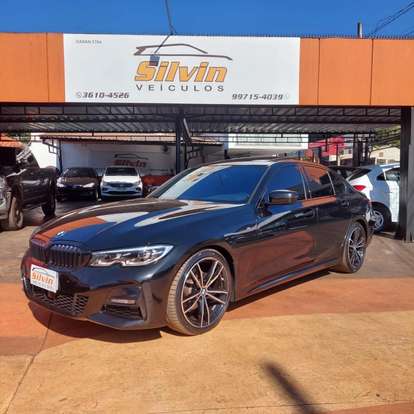 BMW-320i-2021
