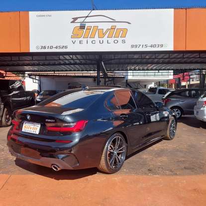 BMW-320i-2021