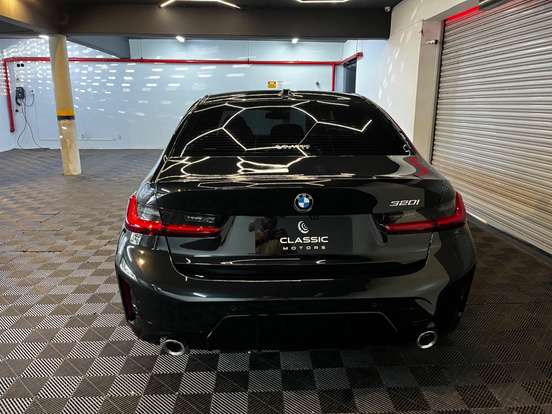 BMW-320i-2.0 16V TURBO FLEX M SPORT AUTOMÁTICO BMW-320i-2025