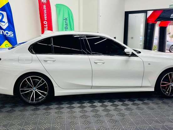 BMW-320i-2.0 16V TURBO FLEX M SPORT AUTOMÁTICO BMW-320i-2020