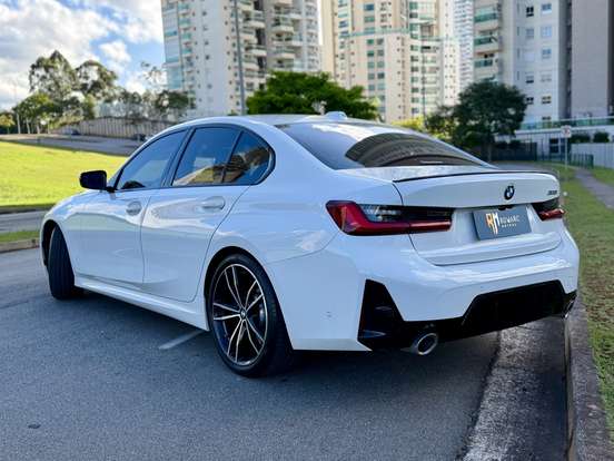 BMW-320i-2.0 16V TURBO FLEX M SPORT AUTOMÁTICO BMW-320i-2023