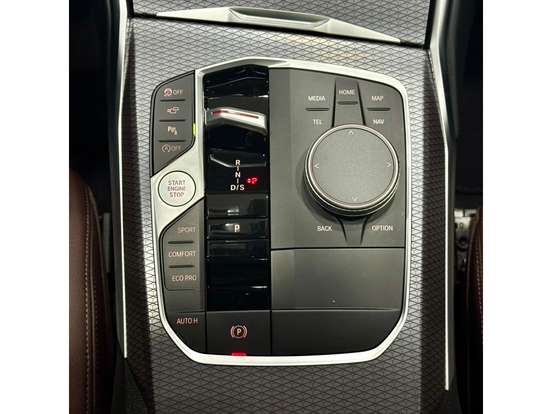 BMW-320i-2025