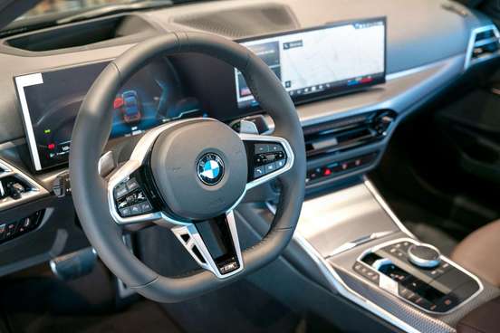 BMW-320i-2026